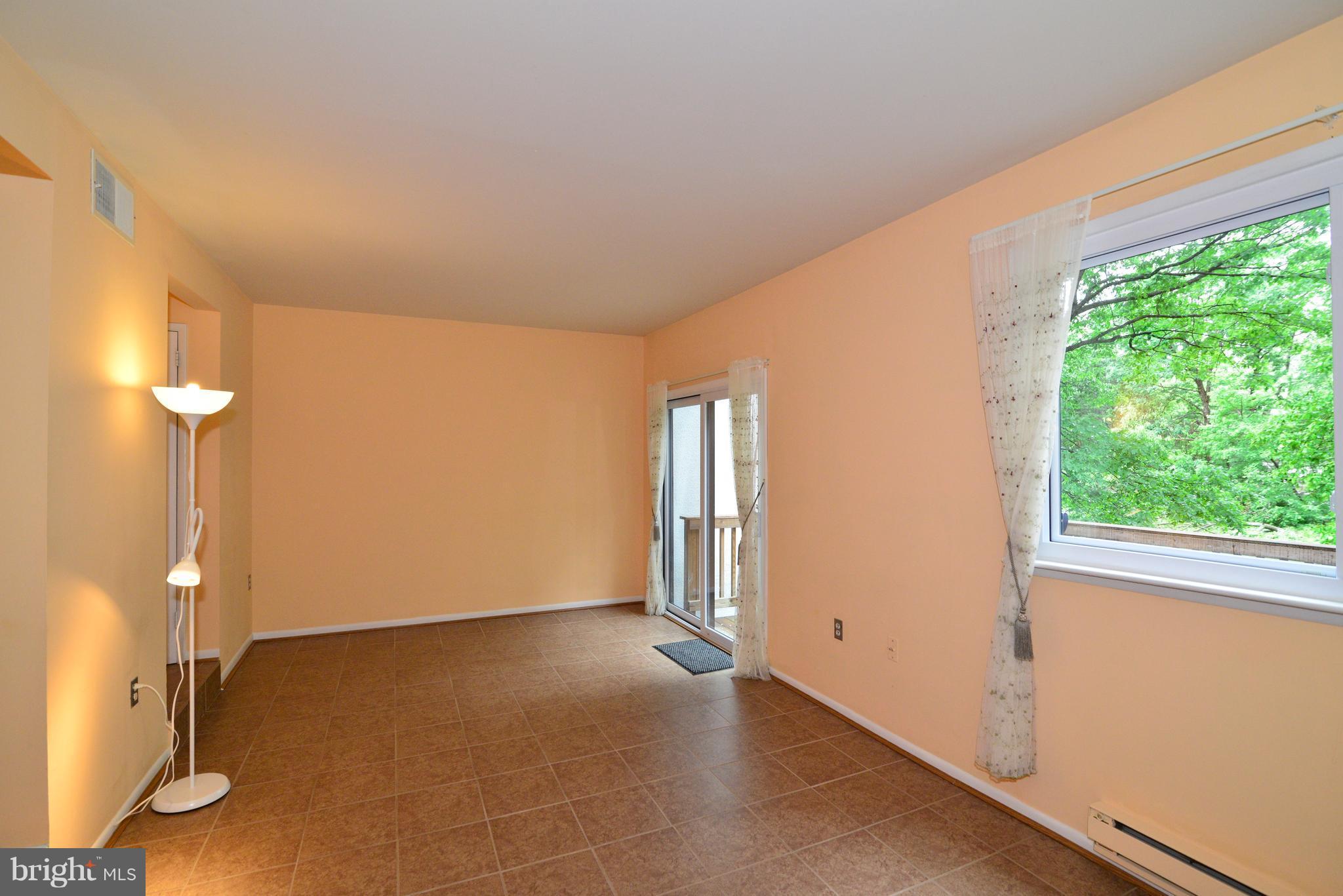 2346 Antiqua Court Reston, VA 20191 - Photo 11 of 27 Bedroom