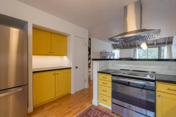 $995,000 | 3600 High Meadow Drive, Unit 9, Carmel, CA 93923