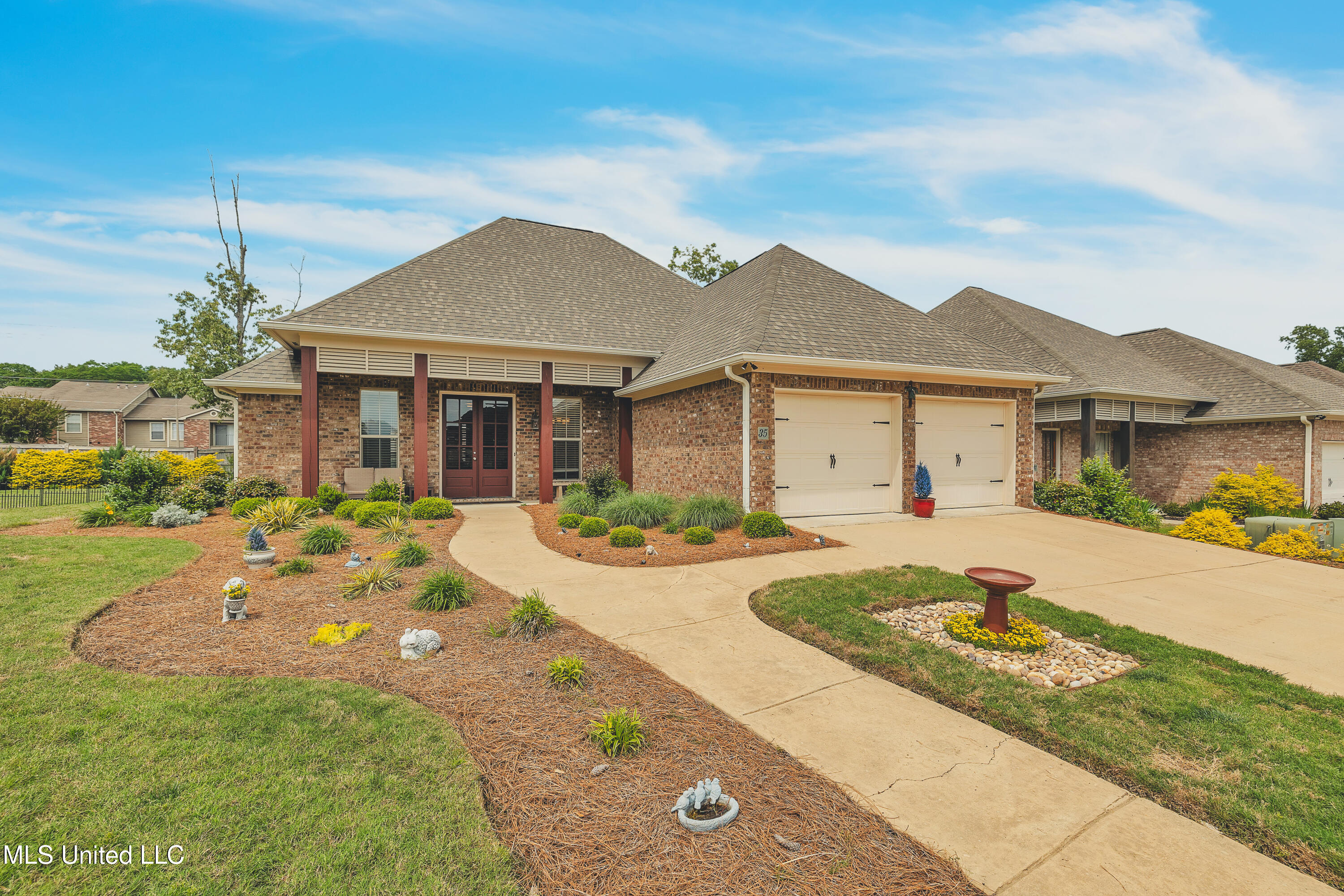 35 Enclave Circle Ridgeland, MS 39157 - Photo 1 of 32 Front of house