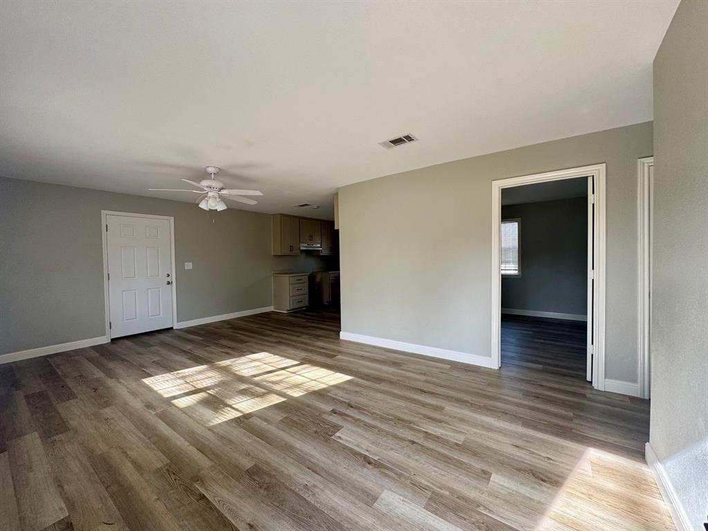 301 Fairview Street Pittsburg, TX 75686 - Photo 11 of 13 a view of an empty room and window