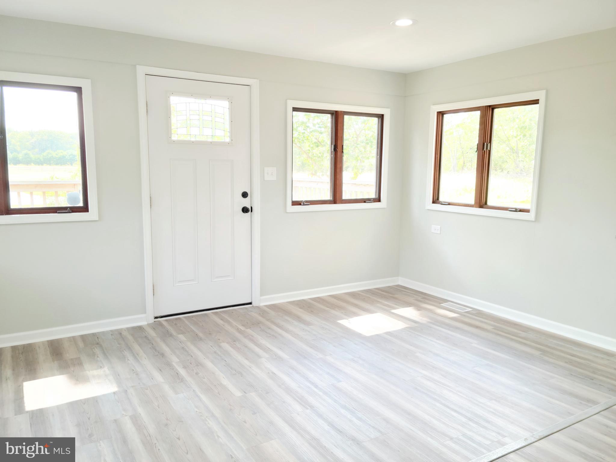 984 Whitehall Road Newfield, NJ 08344 - Photo 3 of 24