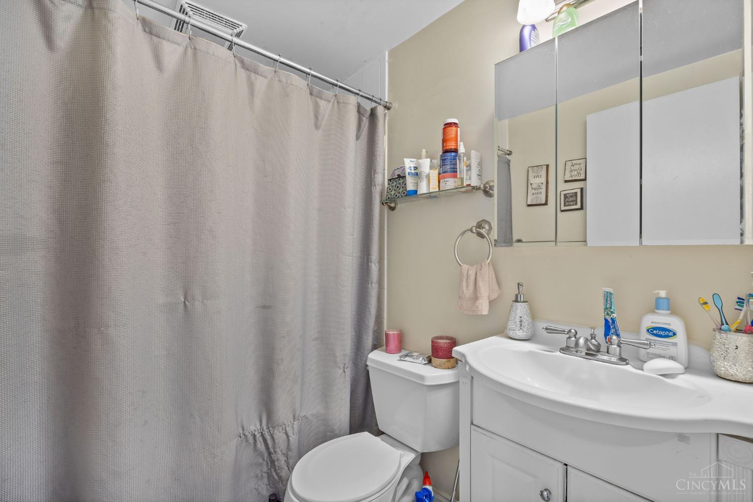 2680 Lehman Road, Unit C307 Cincinnati, OH 45204 - Photo 29 of 36