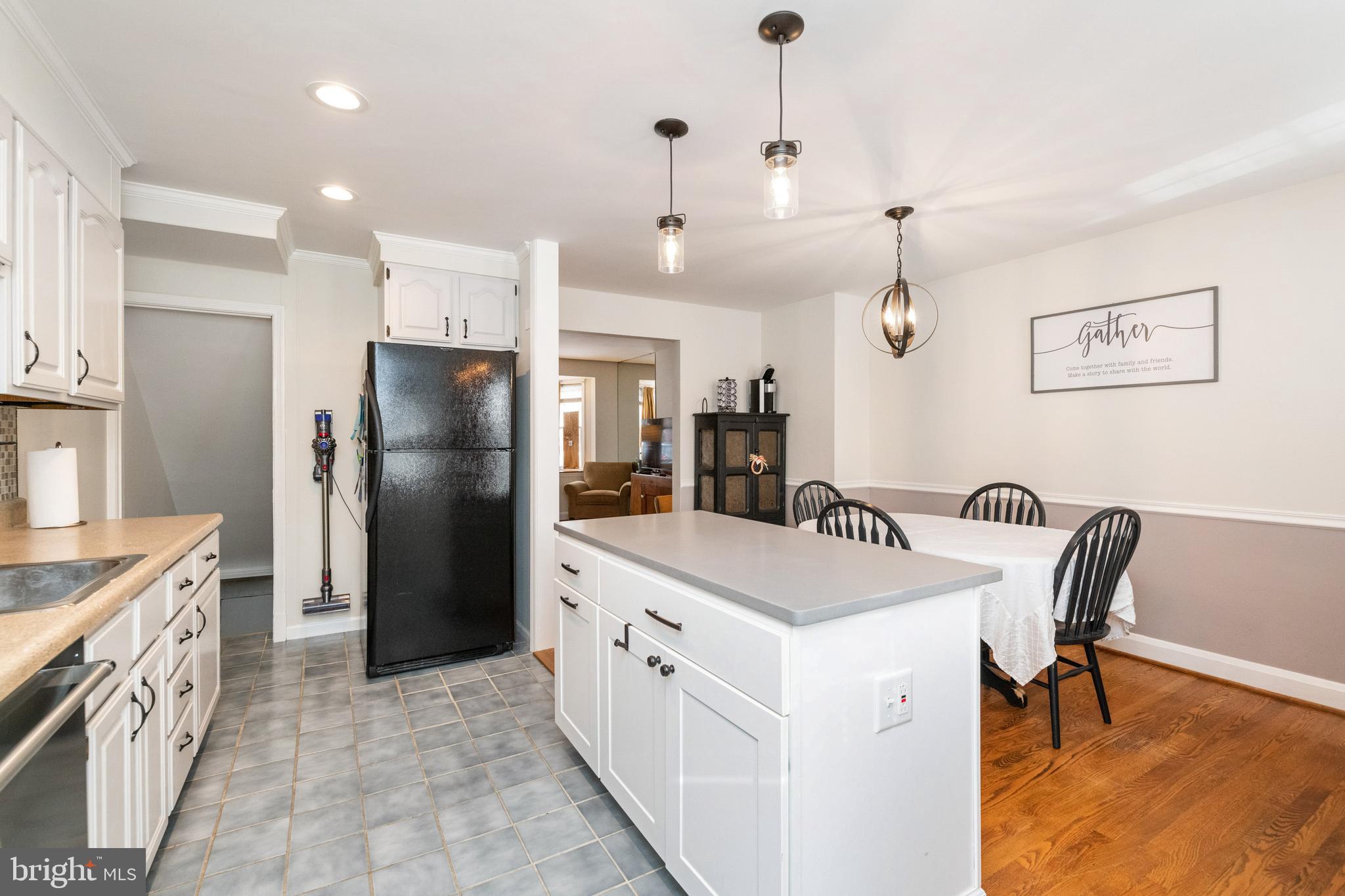 8317 Wyton Road Towson, MD 21286 - Photo 9 of 40