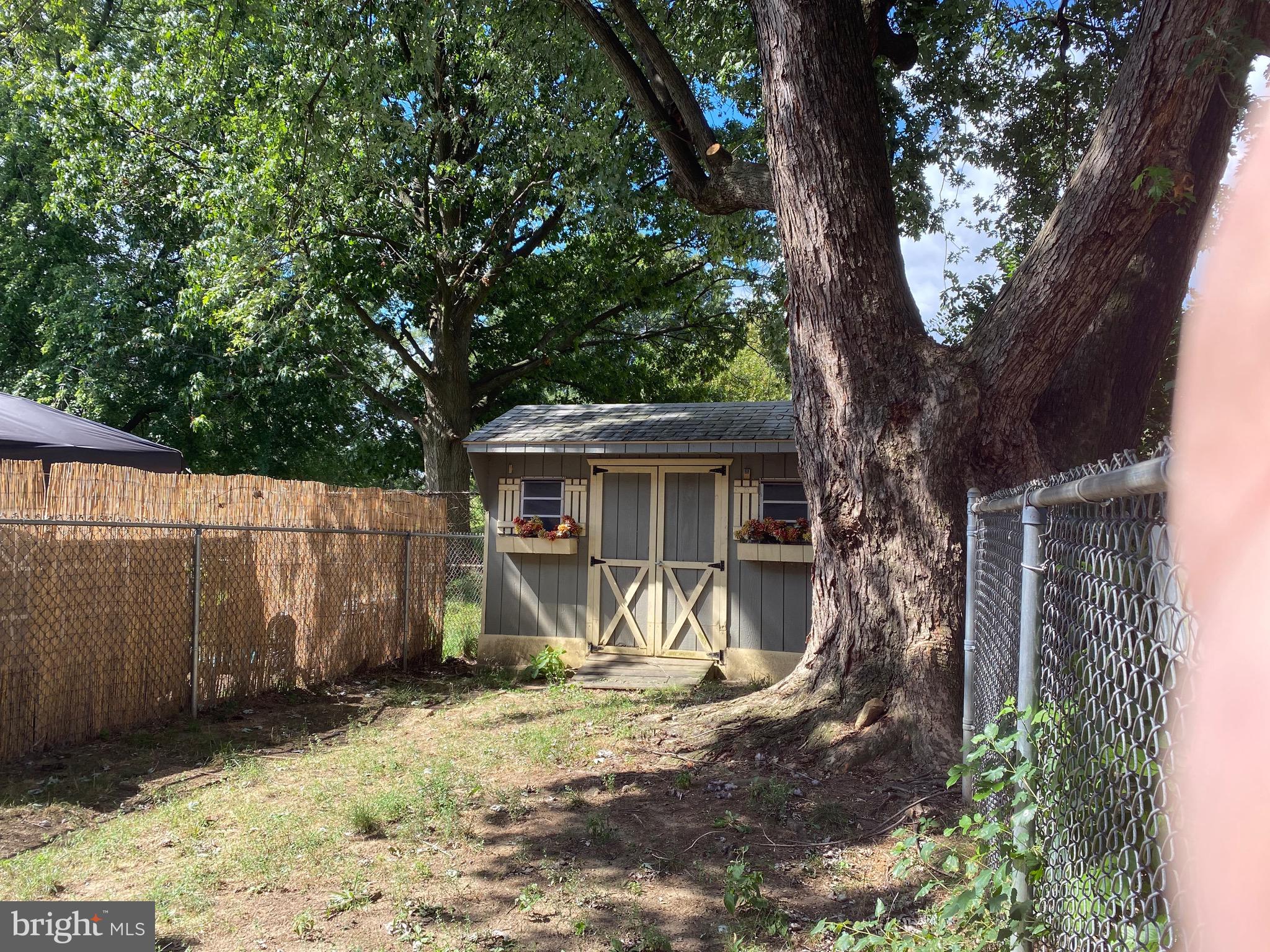 4122 Fairdale Road Philadelphia, PA 19154 - Photo 21 of 25 Yard