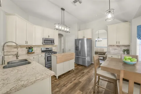 $375,000 | 19314 Cloud Peak Drive, Tomball, TX 77377
