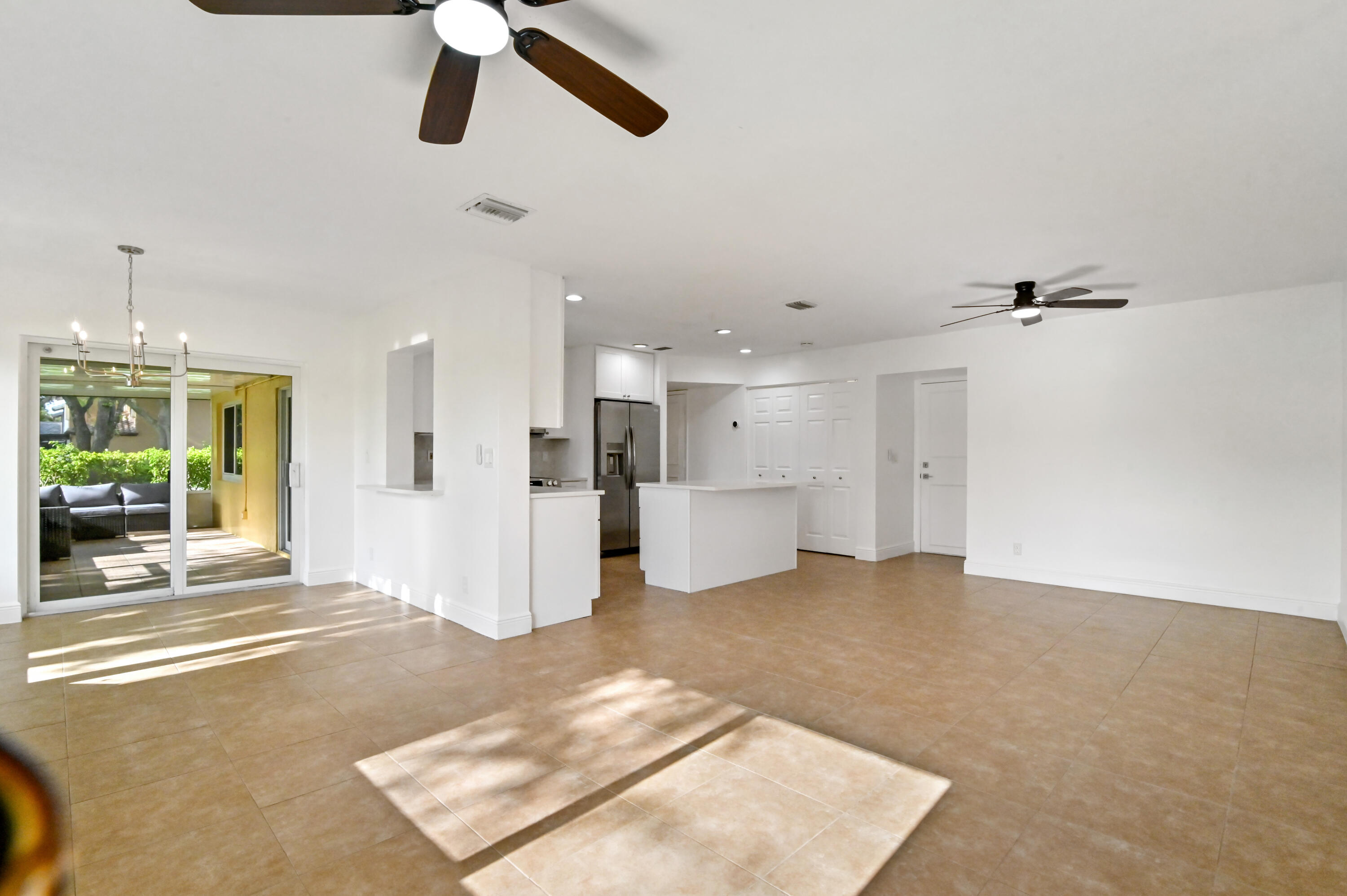10286 Boca Springs Drive Boca Raton, FL 33428 - Photo 14 of 44 Family/Breakfast Nook with Kitchen