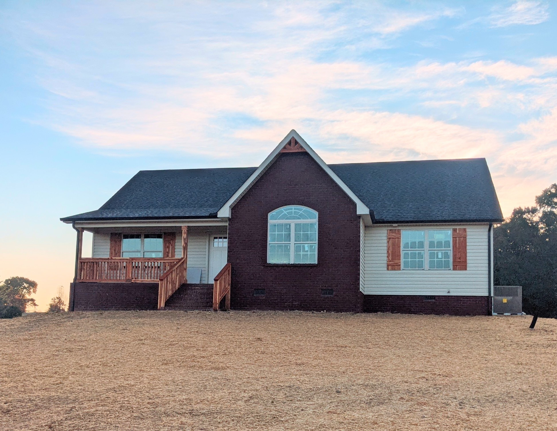 278 Claypool Road Bethpage, TN 37022 - Photo 1 of 4 front view of a house with a yard