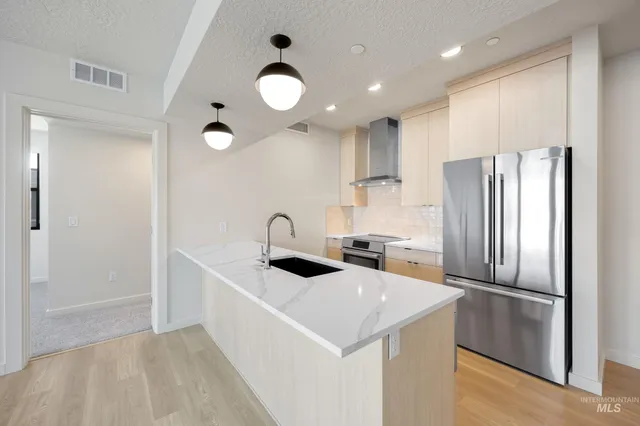$524,900 | 4340 East Haystack Street, Unit 206, Boise, ID 83716