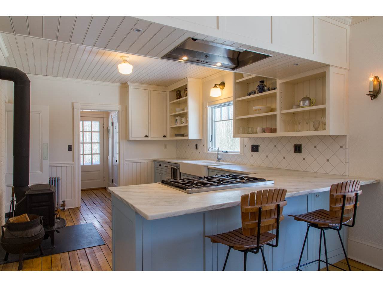 3537 Harbor Road Shelburne, VT 05482 - Photo 2 of 17 Gallery Image 2