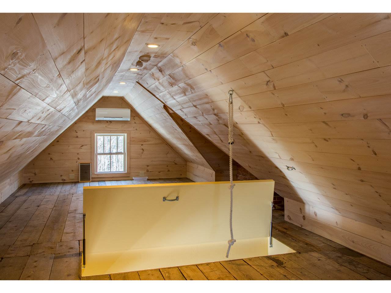 3537 Harbor Road Shelburne, VT 05482 - Photo 15 of 17 Gallery Image 15