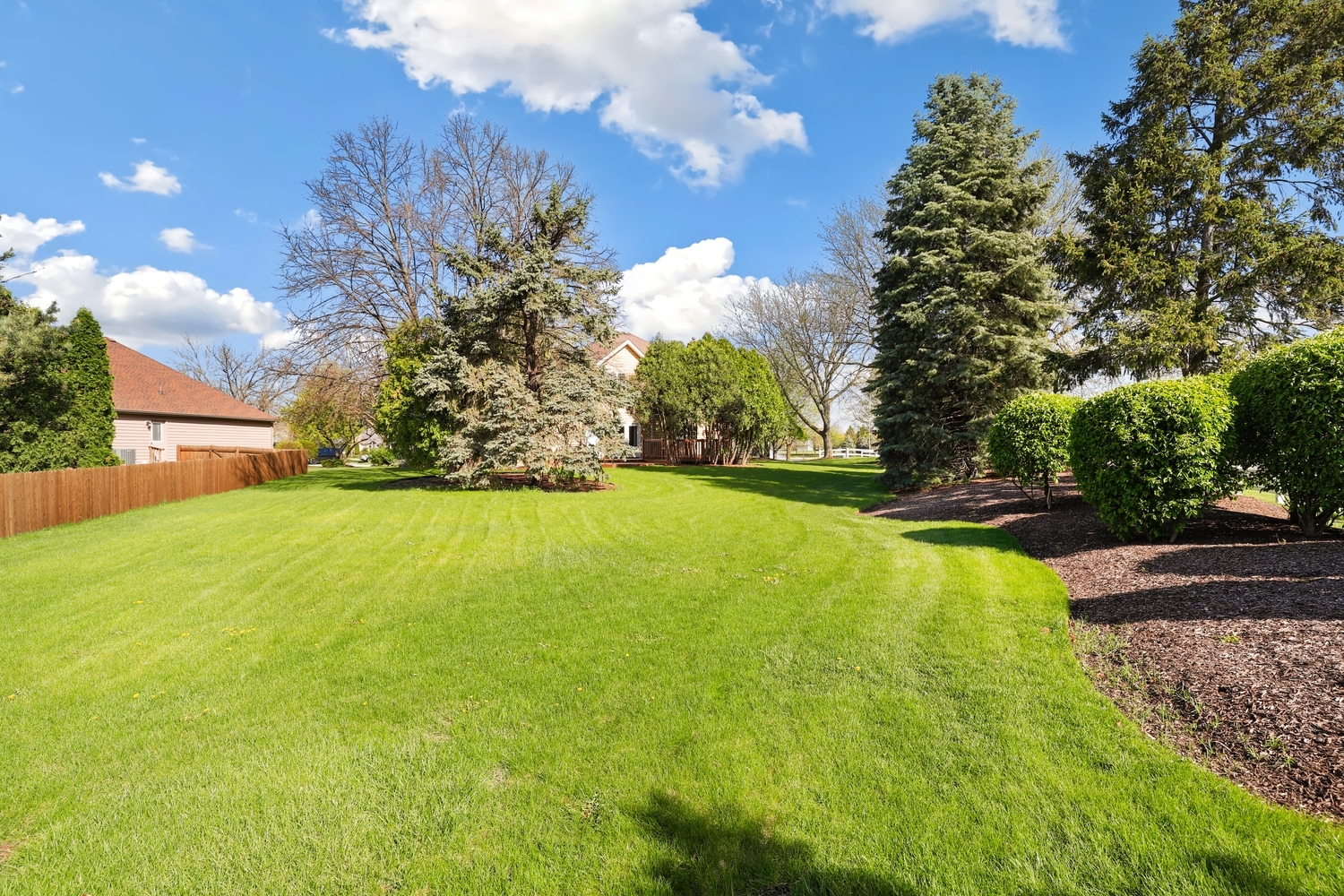 1004 Hamlet Road Naperville, IL 60564 - Photo 24 of 33