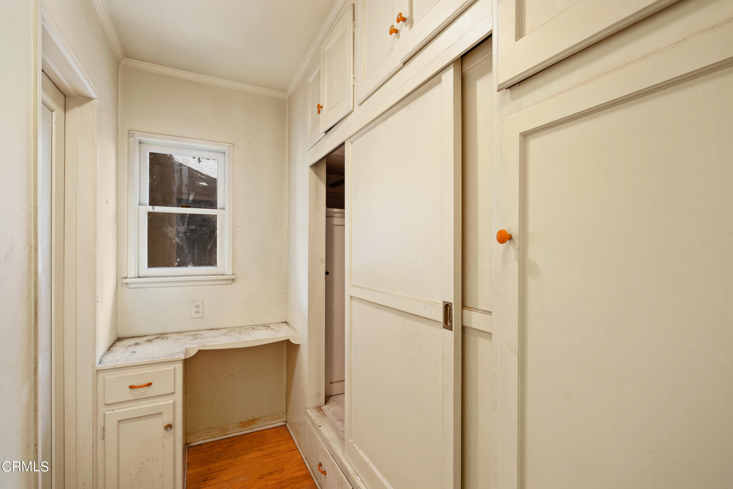 3254 Orlando Road Pasadena, CA 91107 - Photo 23 of 25 a view of walk in closet with window