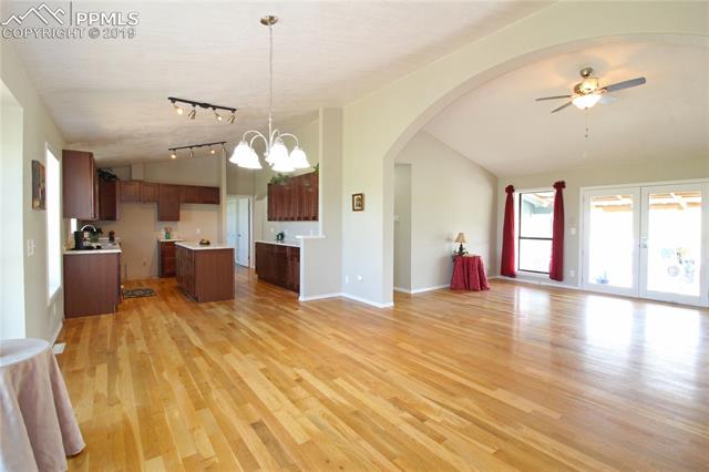 950 Houseman Road Colorado Springs, CO 80930 - Photo 6 of 29
