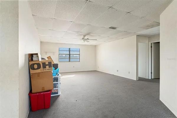 $15 | 1108 Commercial Way, Spring Hill, FL 34606