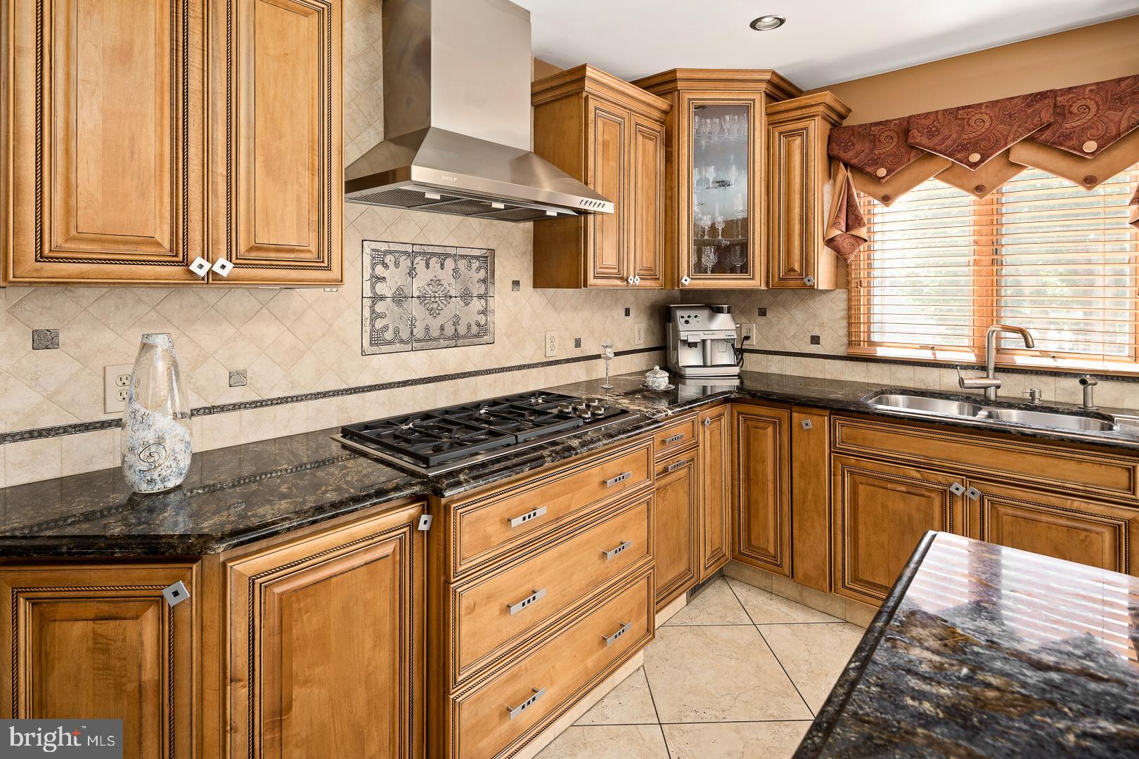 10 Ronit Drive Ewing, NJ 08628 - Photo 13 of 42 Kitchen