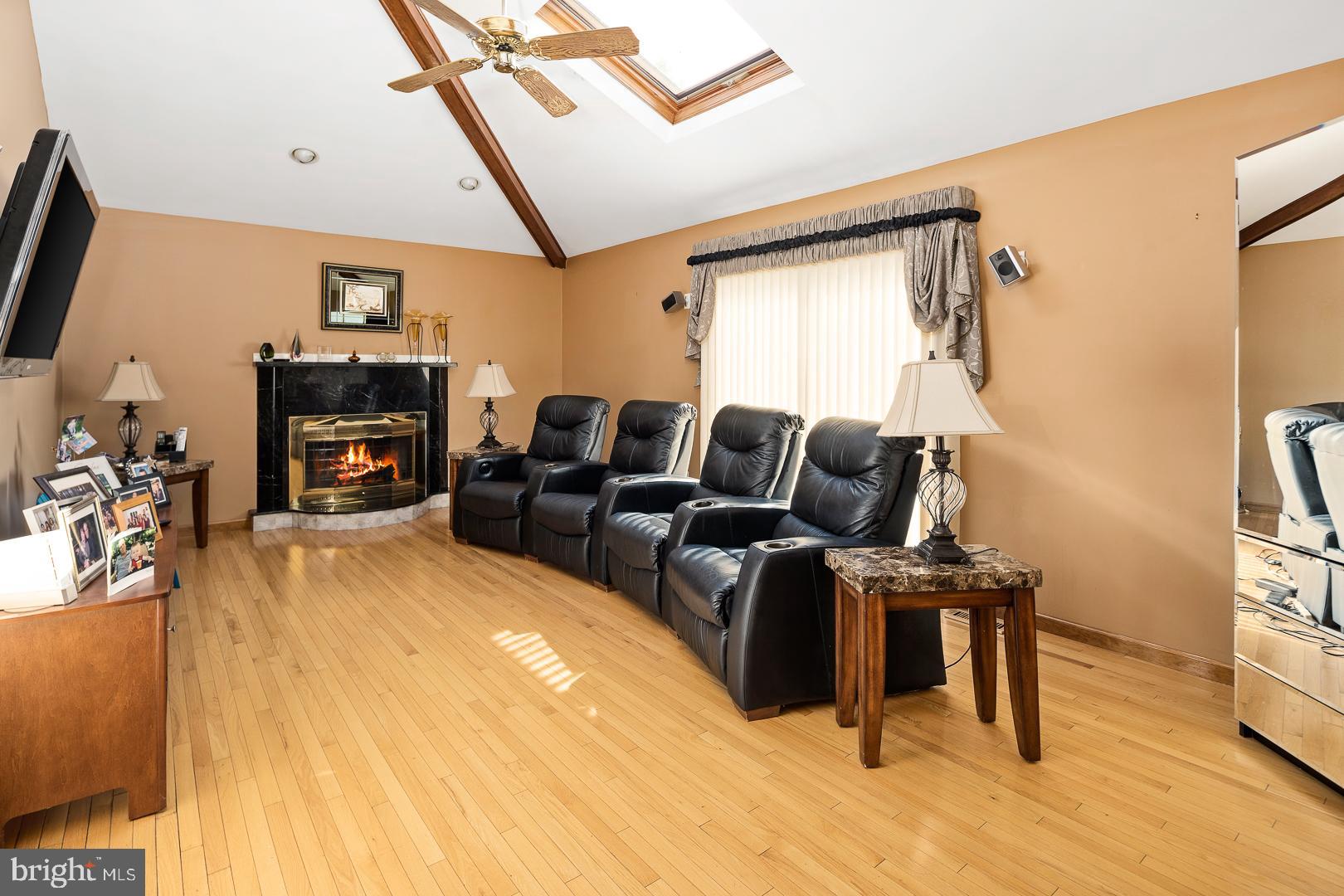 10 Ronit Drive Ewing, NJ 08628 - Photo 17 of 42 Family Room