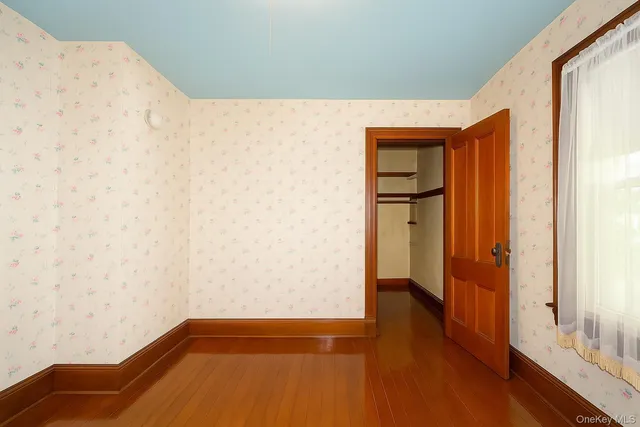 a view of an entryway