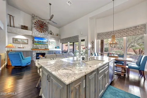 $1,420,000 | 10833 North 140th Way, Scottsdale, AZ 85259