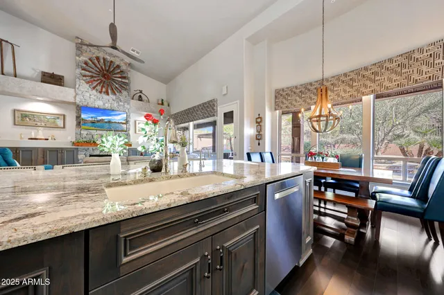 $1,420,000 | 10833 North 140th Way, Scottsdale, AZ 85259
