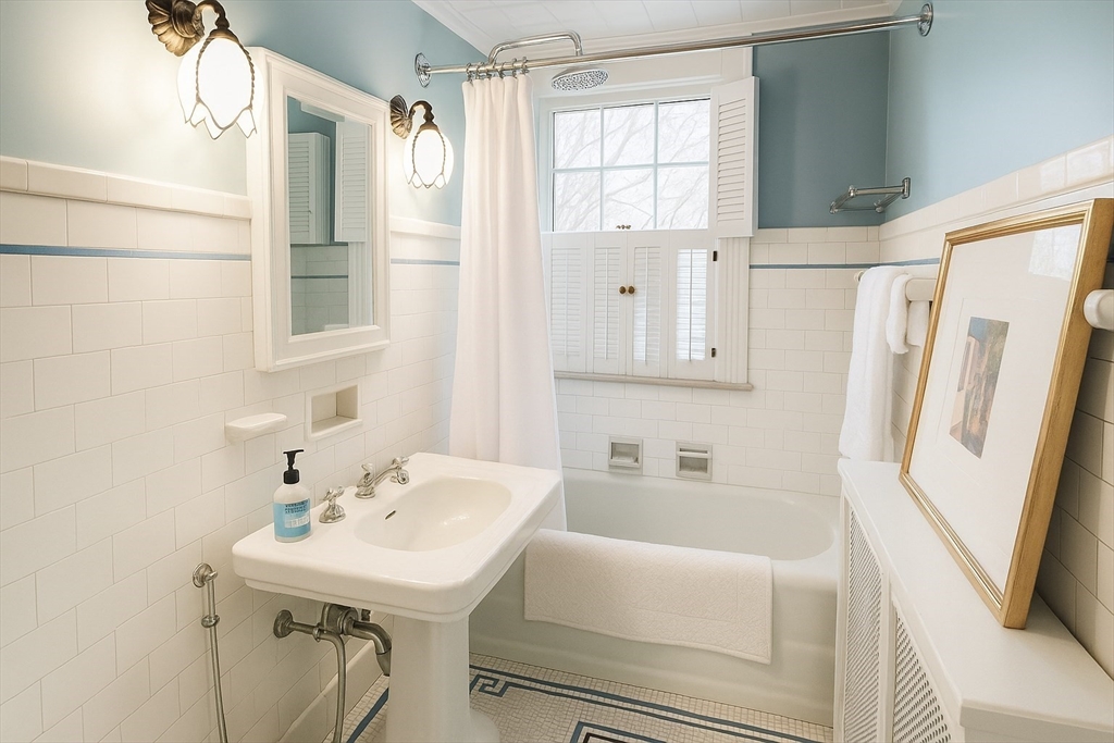 177 Springfield Street Springfield, MA 01107 - Photo 12 of 26