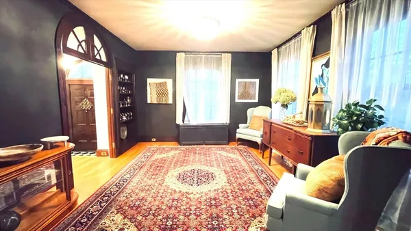 a view of entryway and hall