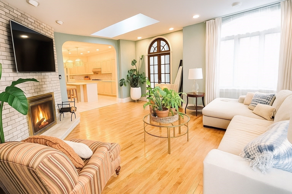 177 Springfield Street Springfield, MA 01107 - Photo 4 of 26