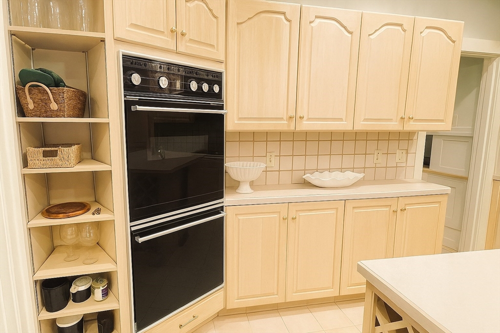 177 Springfield Street Springfield, MA 01107 - Photo 10 of 26