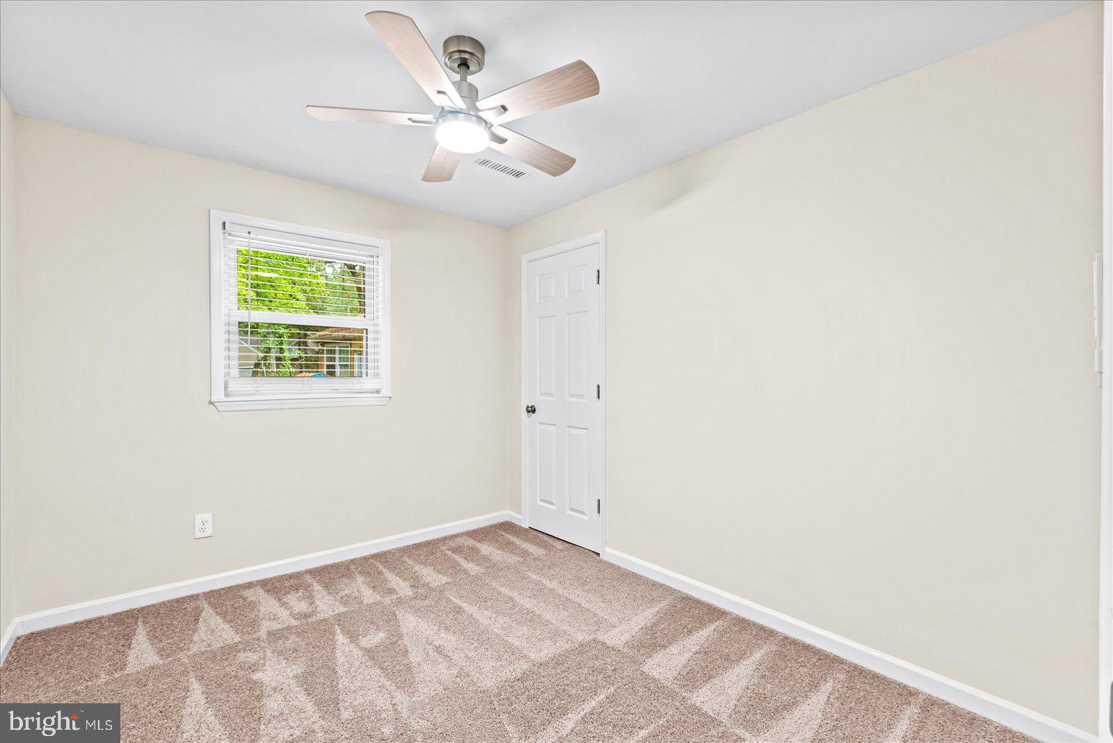 218 Circle Lane Colonial Beach, VA 22443 - Photo 22 of 33