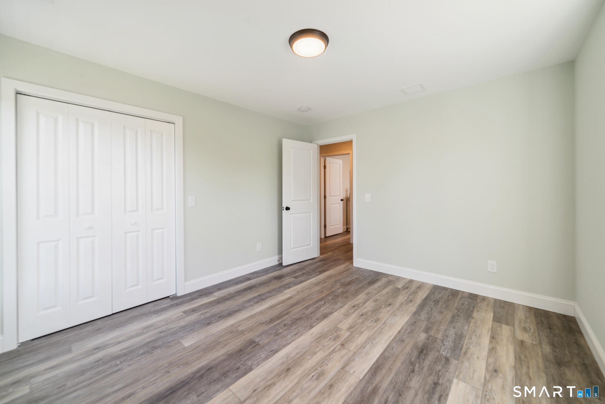 85 Vanderbilt Road Bristol, CT 06010 - Photo 26 of 34