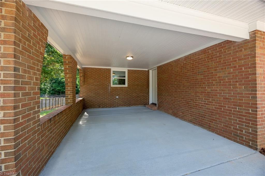 3672 Allred Road Lexington, NC 27292 - Photo 3 of 32 Gallery Image 3
