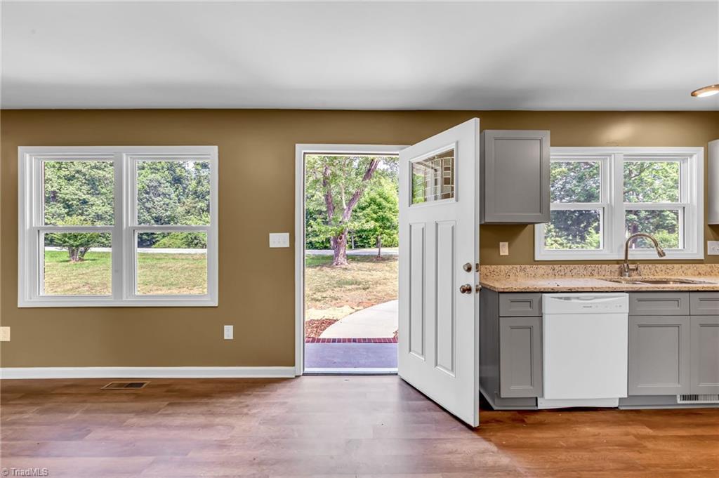 3672 Allred Road Lexington, NC 27292 - Photo 5 of 32 Gallery Image 5