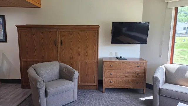 $38,500 | 90 Loon Mountain Road, Unit 1058D, Lincoln, NH 03251