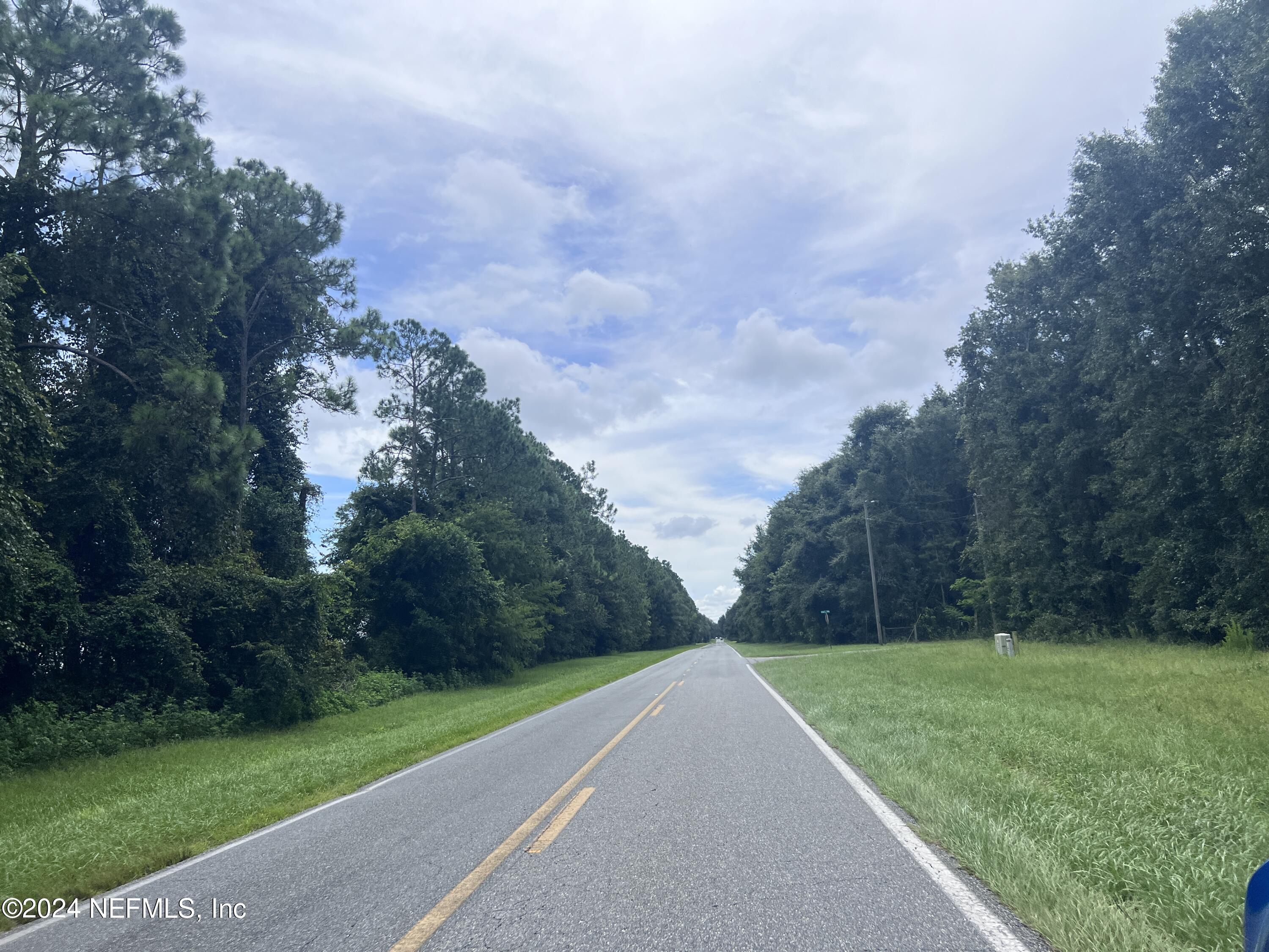 0 County Road North O'Brien, FL 32071 - Photo 2 of 10 a view of a street