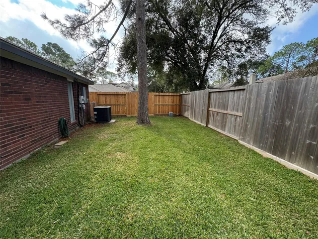 $2,050 | 7723 Thorncreek Way, Houston, TX 77095