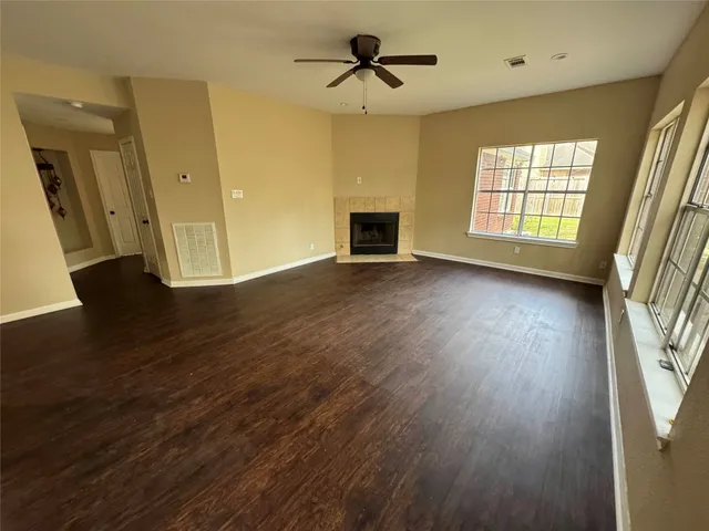 $2,050 | 7723 Thorncreek Way, Houston, TX 77095