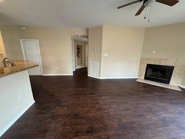 $2,050 | 7723 Thorncreek Way, Houston, TX 77095