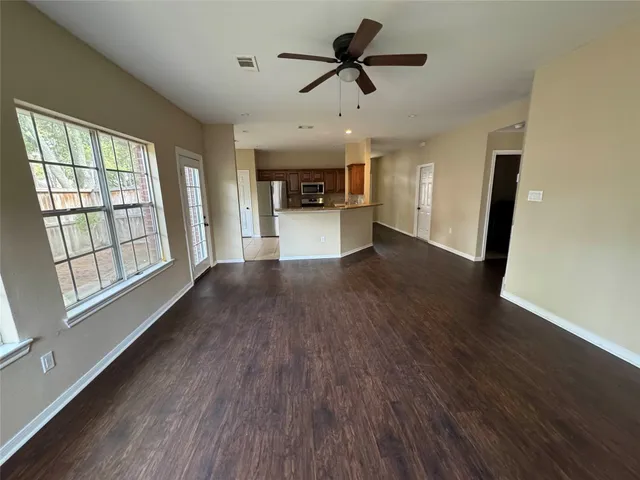 $2,050 | 7723 Thorncreek Way, Houston, TX 77095