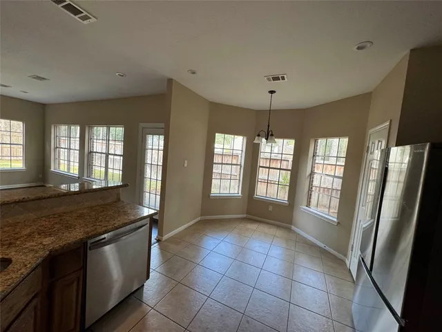 $2,050 | 7723 Thorncreek Way, Houston, TX 77095