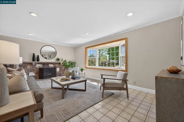 $1,650,000 | 131 Corte Del Prado, Walnut Creek, CA 94598