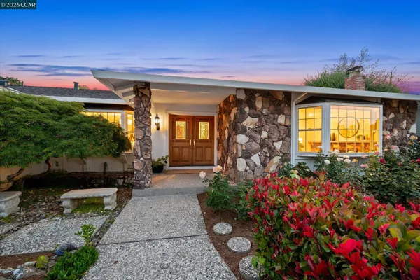 $1,650,000 | 131 Corte Del Prado, Walnut Creek, CA 94598