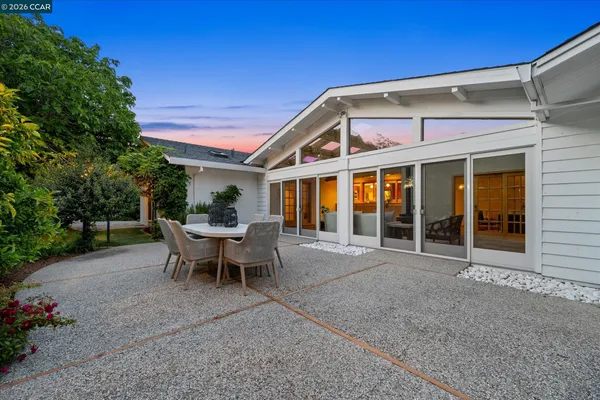 $1,650,000 | 131 Corte Del Prado, Walnut Creek, CA 94598