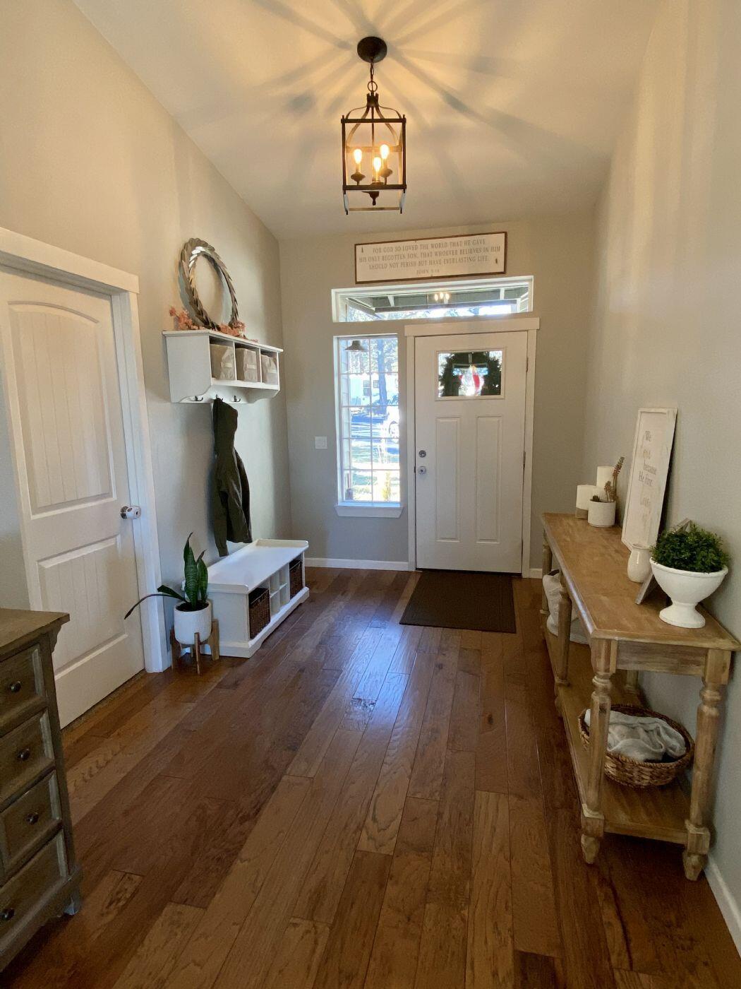 6563 Jake Road Klamath Falls, OR 97601 - Photo 2 of 10 JPEG image 44