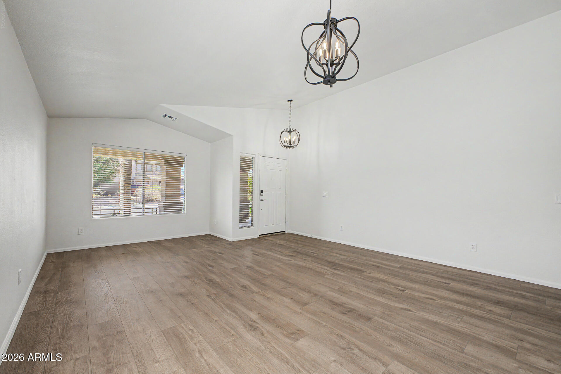 3930 East Simpson Road Gilbert, AZ 85297 - Photo 9 of 43 10-Simpson