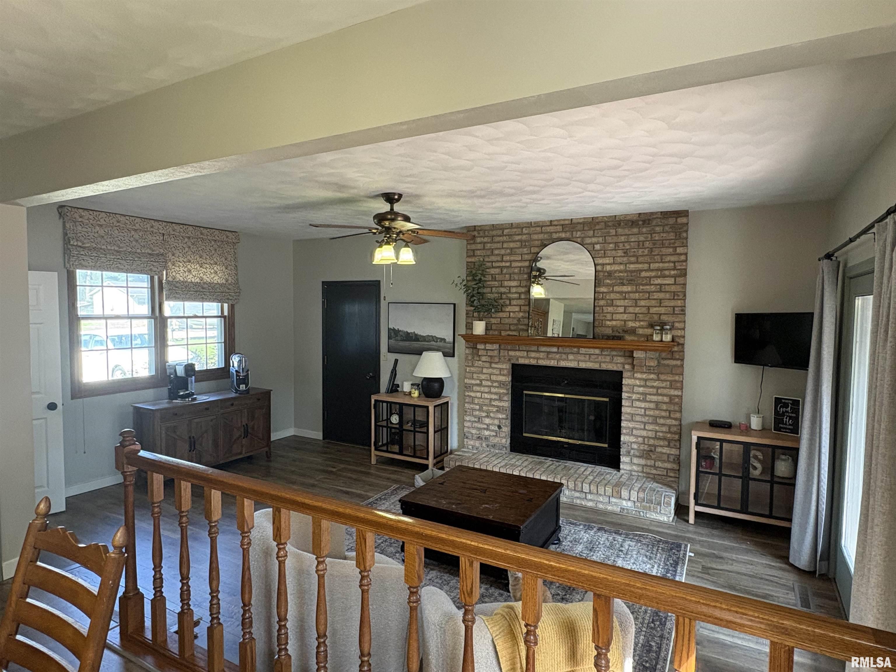 300 North Sunset Drive Manito, IL 61546 - Photo 17 of 72