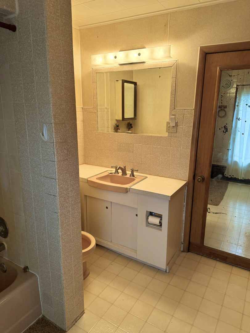 6-s151 Old Eola Road Aurora, IL 60502 - Photo 37 of 67