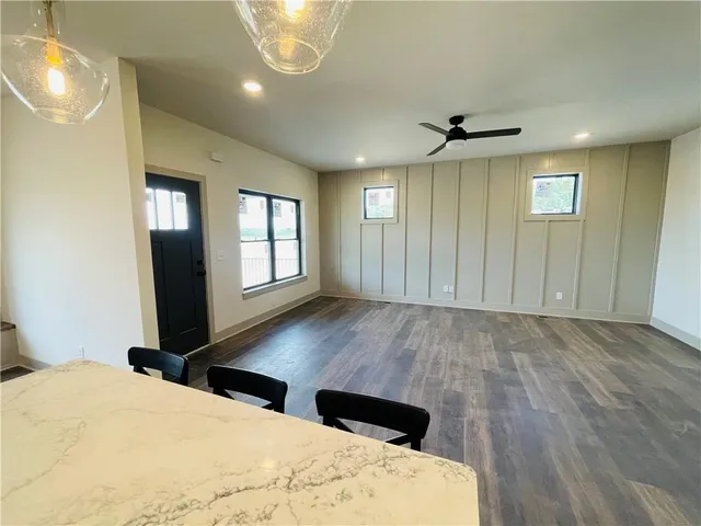 $399,950 | 1001 South Riverview Avenue South, Independence, MO 64056