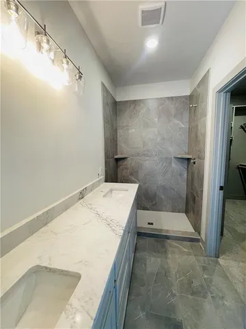 $399,950 | 1001 South Riverview Avenue South, Independence, MO 64056