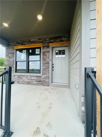 $399,950 | 1001 South Riverview Avenue South, Independence, MO 64056