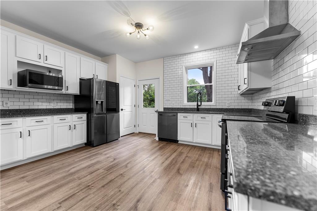 902 Morrison Street Pittsburgh, PA 15212 - Photo 8 of 34