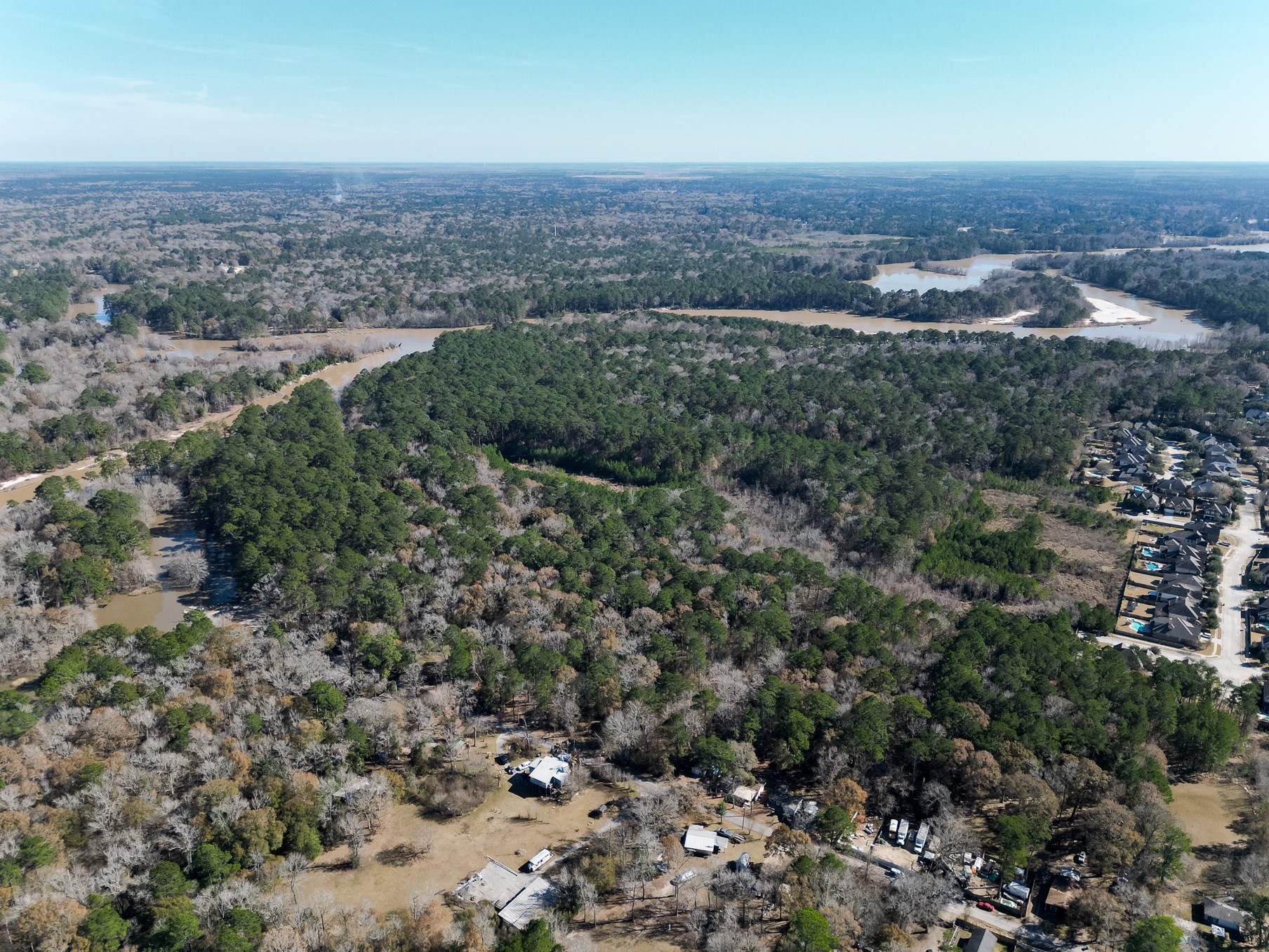 9 Dunnam Road Kingwood, TX 77345 - Photo 31 of 42 an aerial view of multiple house